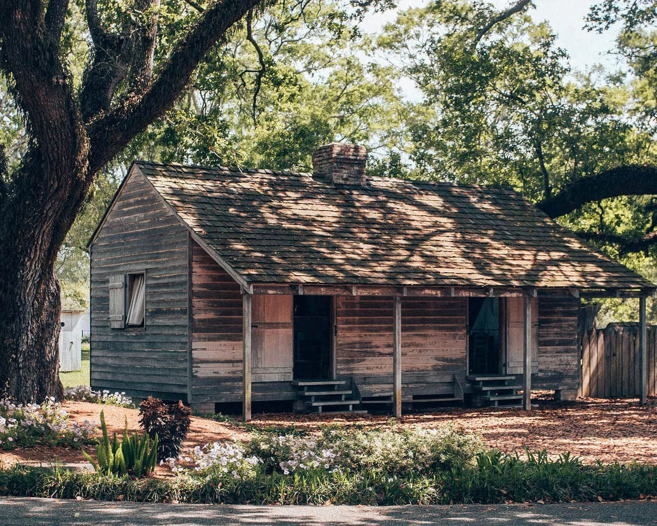 A rebuilt slave cabin at Oak Alley Plantation in New Orleans