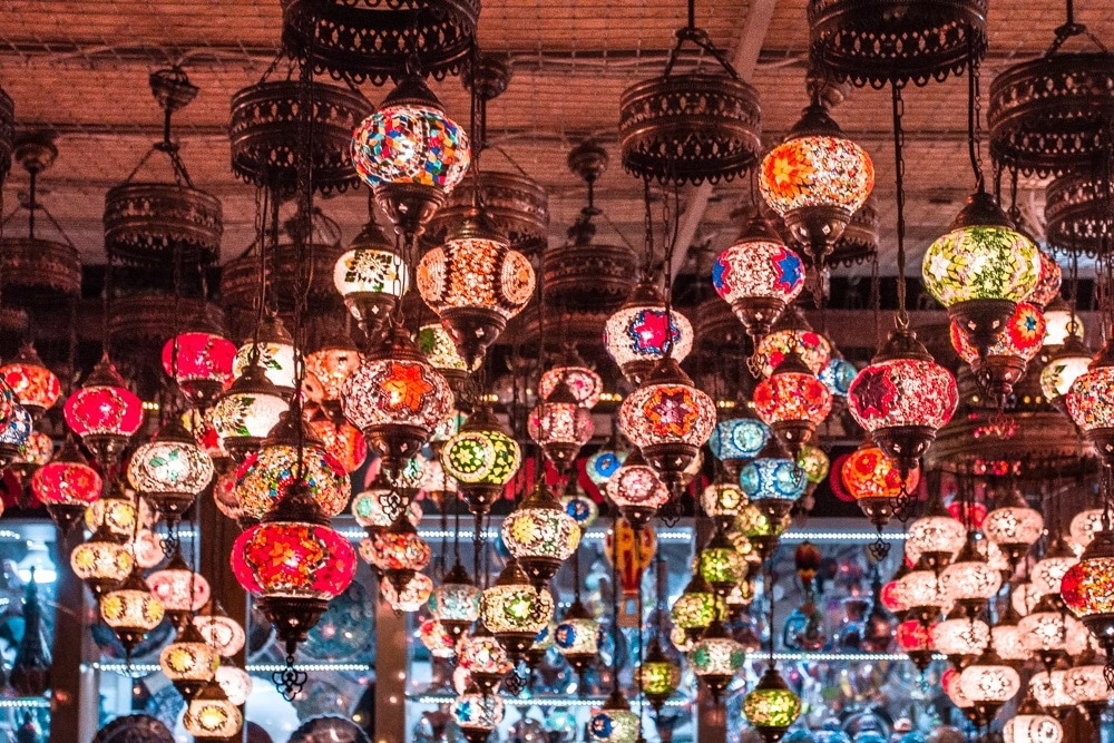 Cappadocia's lamp shops are beautiful, especially at night. Click for a guide to Cappadocia's must see locations and most Instagramable places.