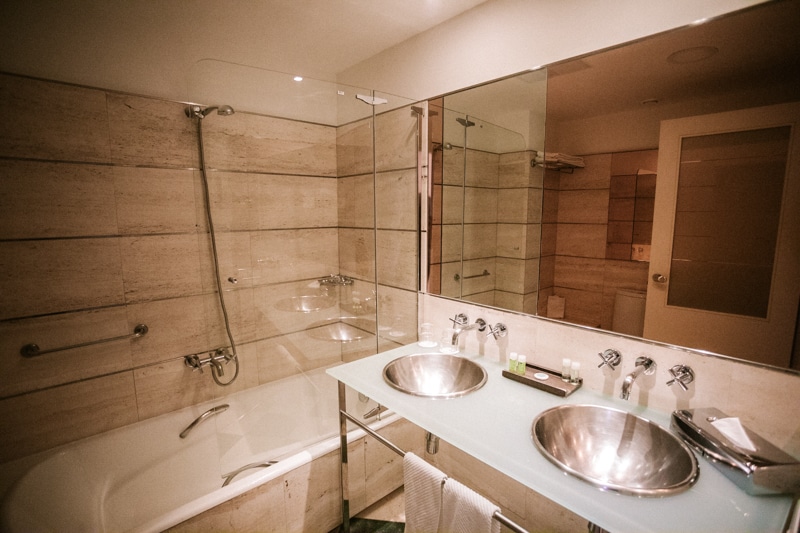 The bathroom in our hotel room at Barcelona Airport Hotel. Get a full guide to Barcelona in this 3 day itinerary. 