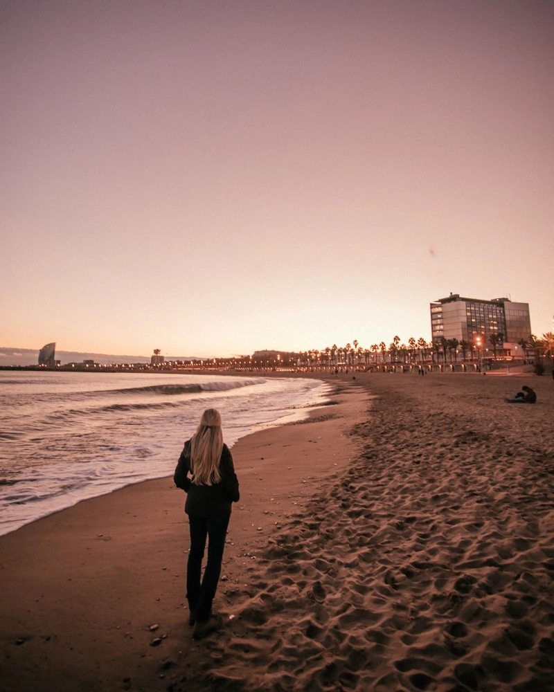 The beaches in Barcelona make for a perfect place to watch the sunset. See the perfect itinerary for 3 days in Barcelona here!