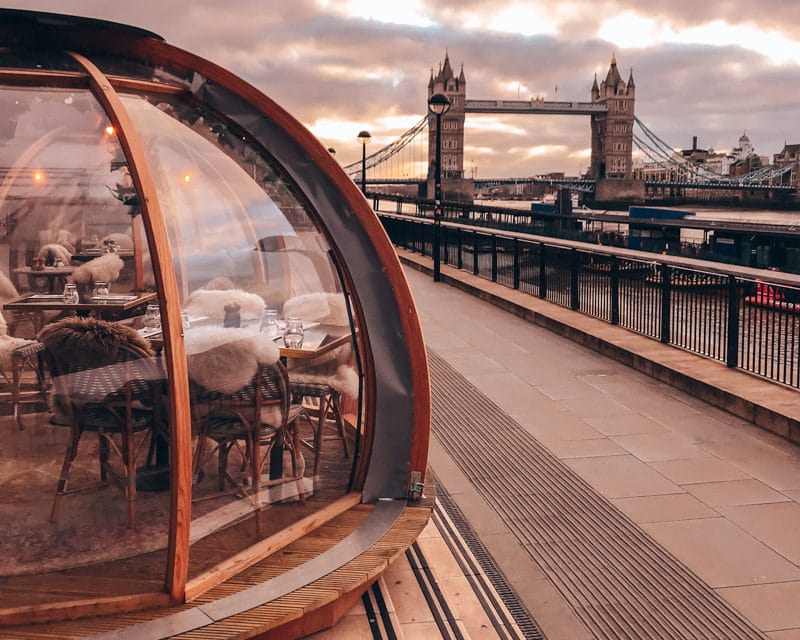 The Coppa Club igloos in London by the Tower Bridge are a popular place to eat. Find out how much it costs and how to eat there with or without a reservation.