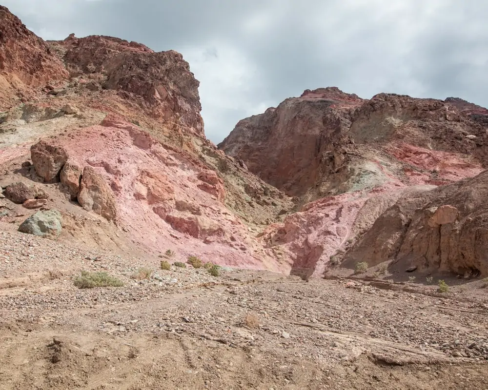 Artist's Drive in Death Valley National Park is a rainbow of colors thanks to metals and minerals. Find a full one day itinerary for Death Valley including where to stay, what to see and do, and when to visit.