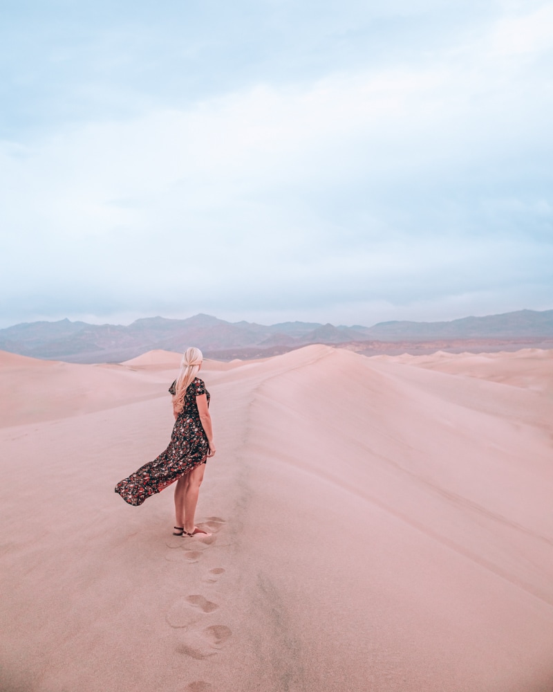 Mesquite Sand Dunes at sunrise is the perfect hike to start the day. Find a full one day itinerary for Death Valley including where to stay, what to see and do, and when to visit.