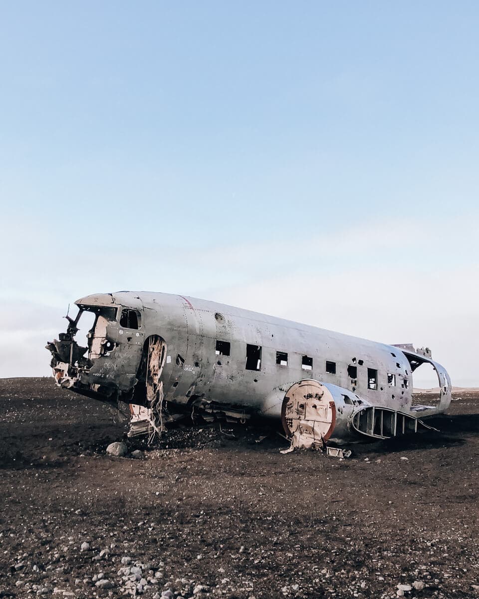 The abandoned plane in Iceland