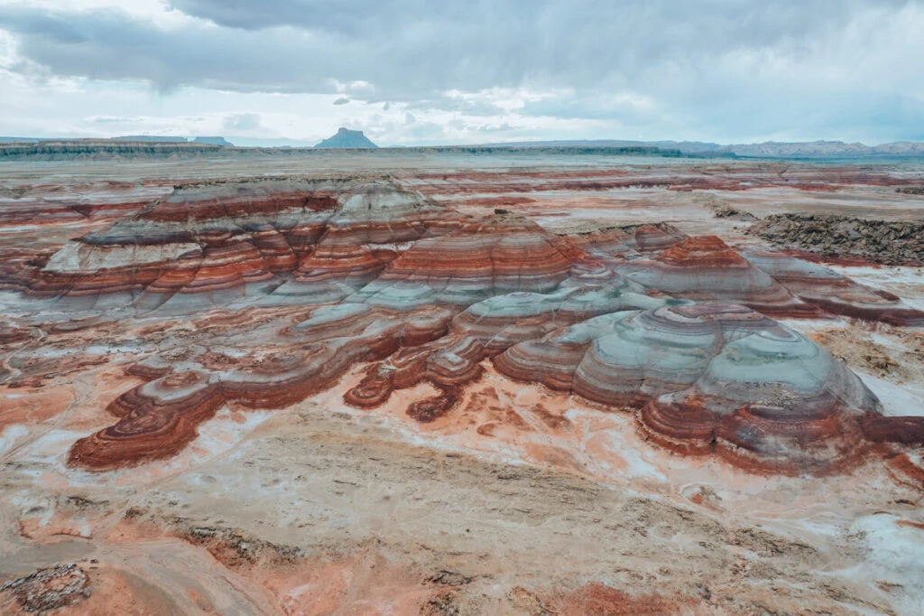 bentonite hills utah before sunset