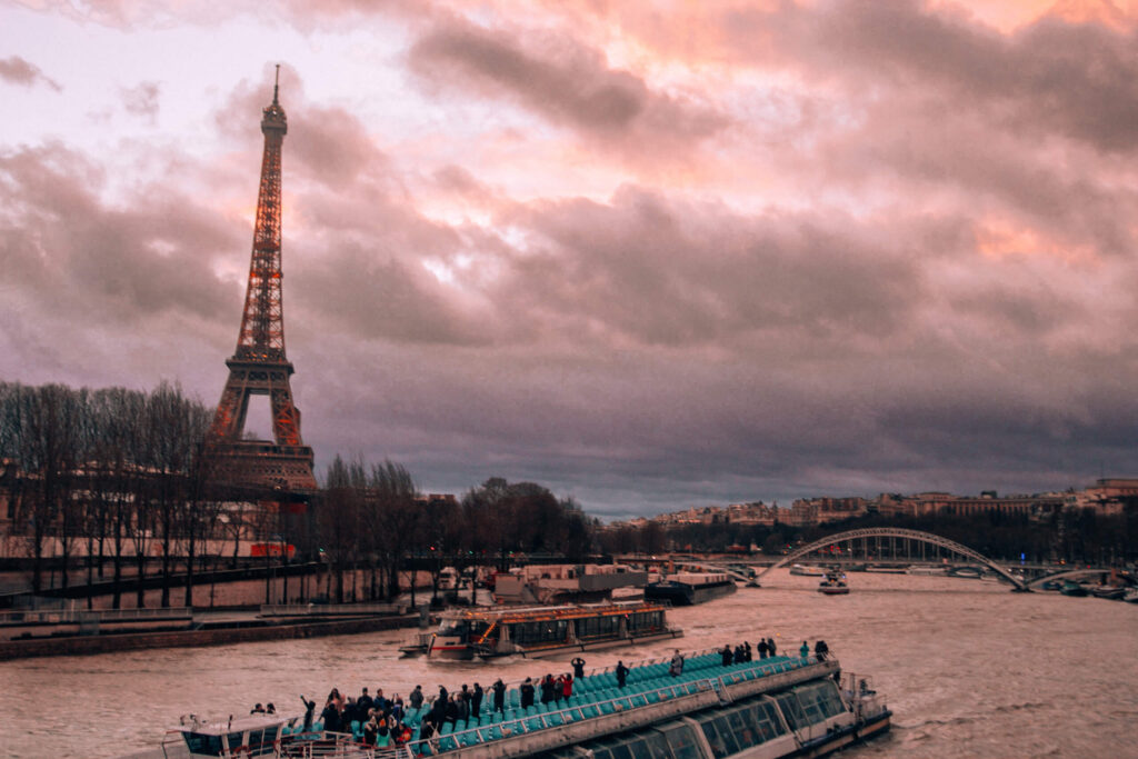 sunset cruise on the seine river in paris