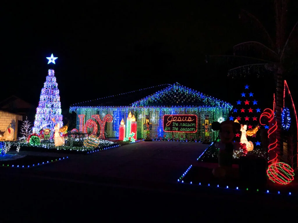 christmas wonders house in kissimmee