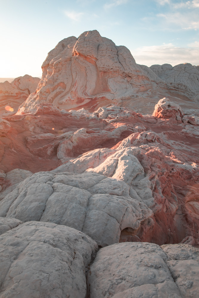 otherworldly landscapes in utah and arizona at the state line