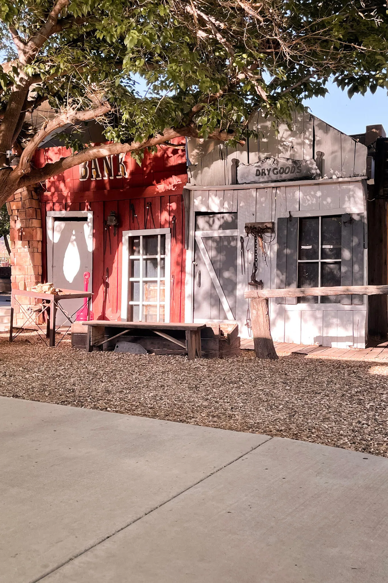 exterior of Iron Horse Restaurant in Kanab