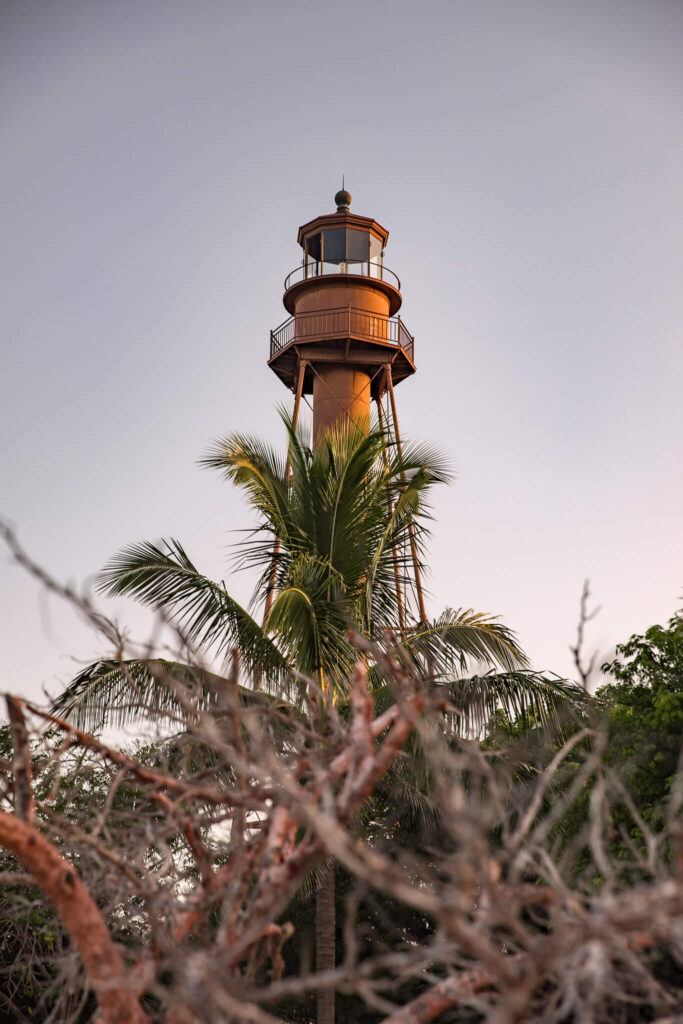 lighthouse on sanibel island