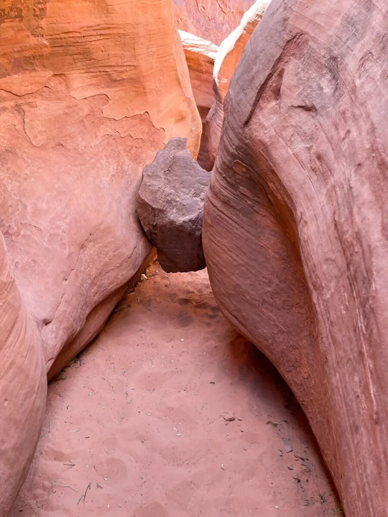 chockstone at the mouth of the mini slot canyon