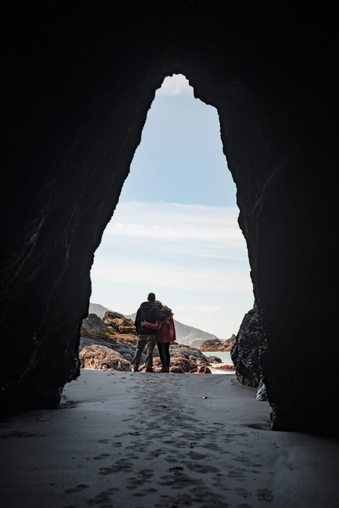 secret beach sea cave in oregon